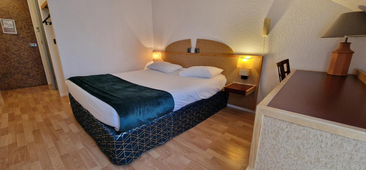 Kyriad Direct Arpajon Bagian luar foto