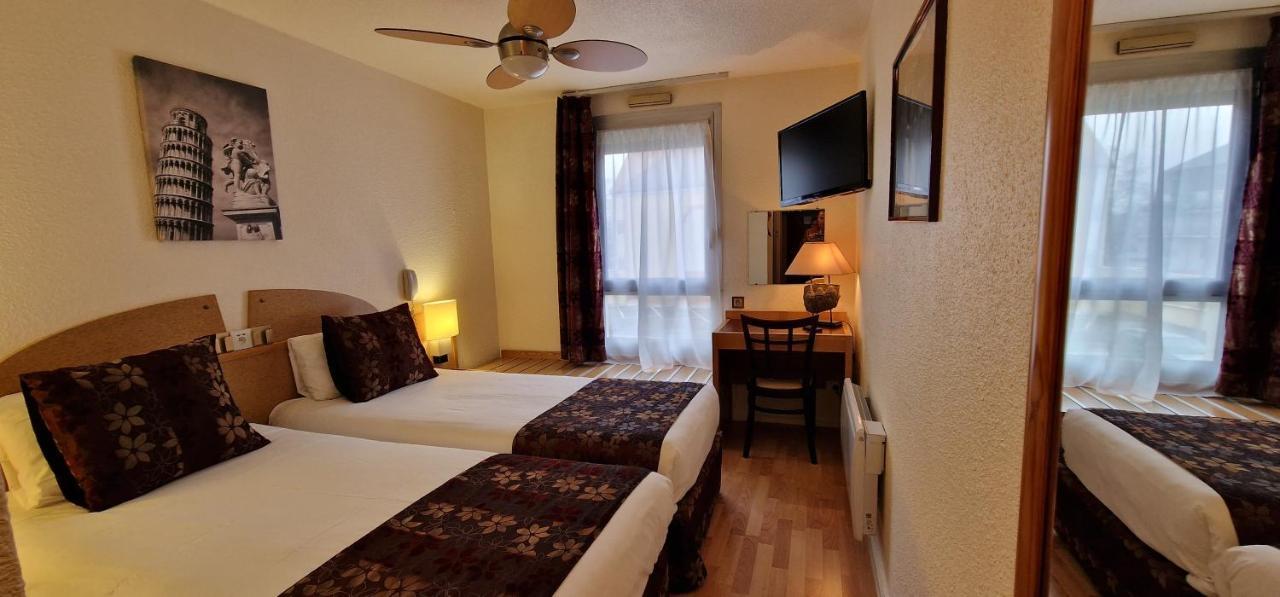 Kyriad Direct Arpajon Bagian luar foto