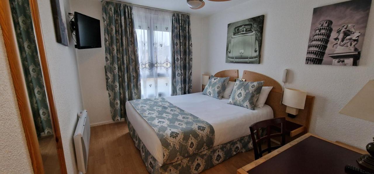 Kyriad Direct Arpajon Bagian luar foto