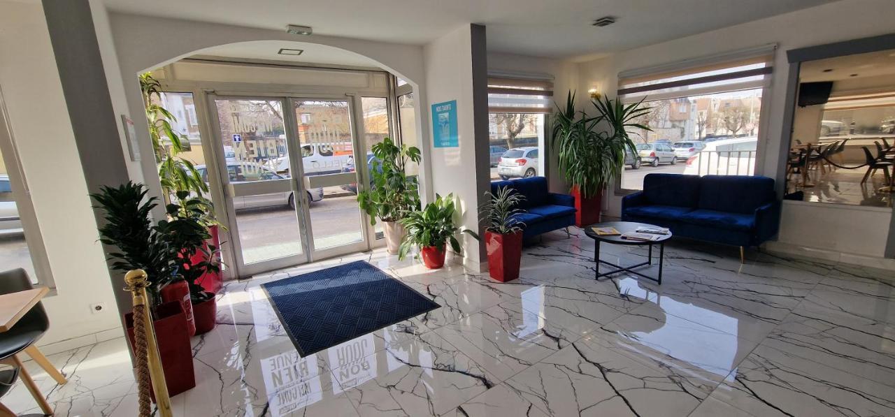 Kyriad Direct Arpajon Bagian luar foto