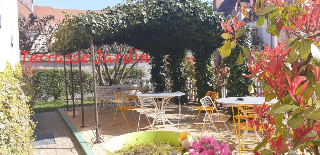 Kyriad Direct Arpajon Bagian luar foto